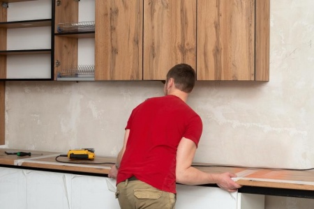Menuiserie sur mesure, quels avantages pour votre intérieur personnalisé ?